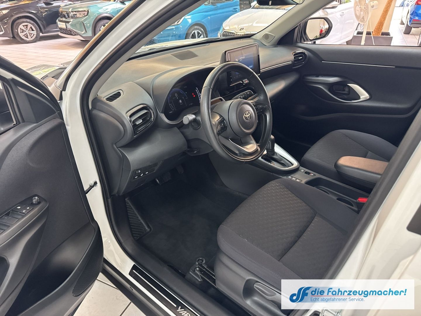Fahrzeugabbildung Toyota Yaris Cross Hybrid FWD Comfort ACC DAB Spurhalte