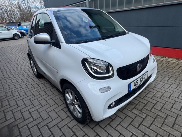 Smart ForTwo Cabrio 66 kW TWINAMIC NAVI KLIMA ALU´S