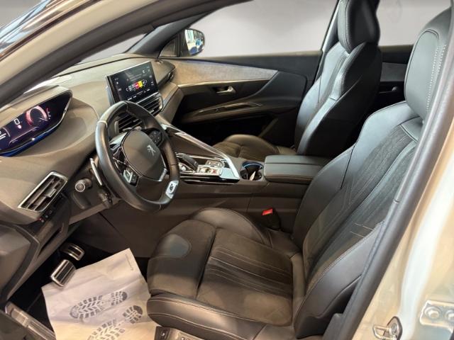 Peugeot 3008 1.6 PureTech GT-Line181 PS PANORAMAGLASSCHI