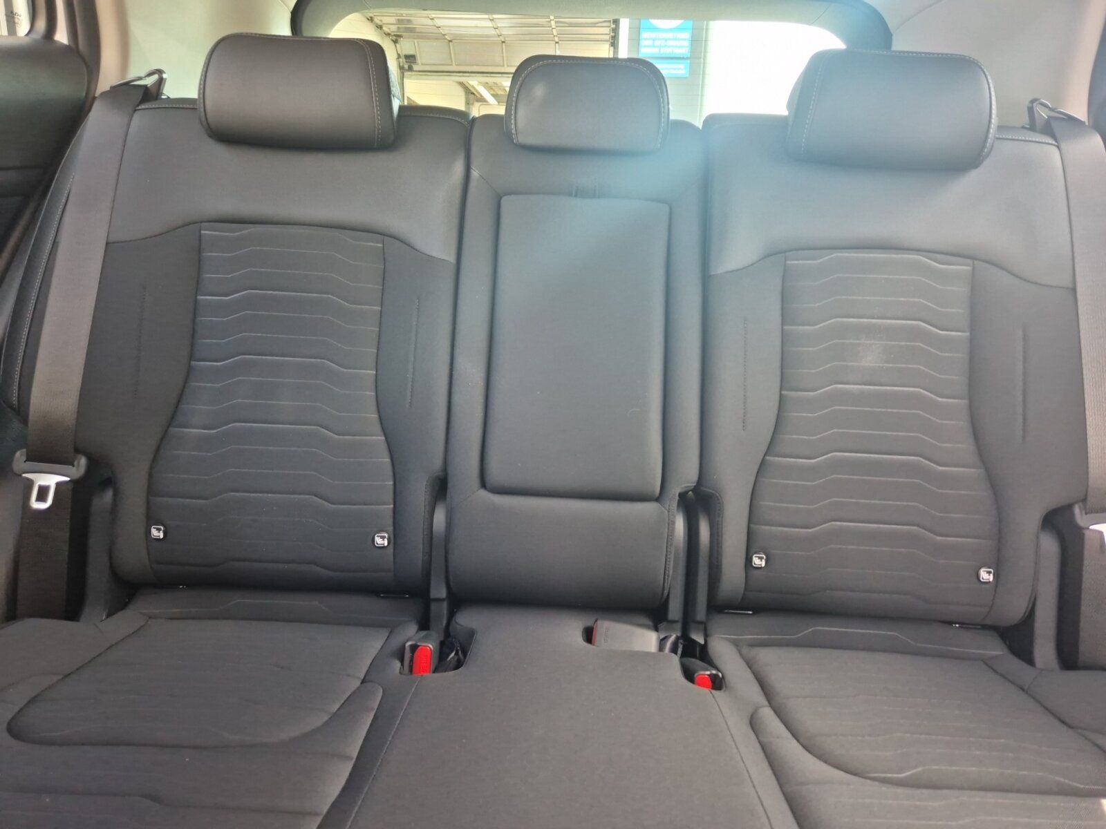 Fahrzeugabbildung Kia SPORTAGE 1.6T 2WD DCT VIS KOM