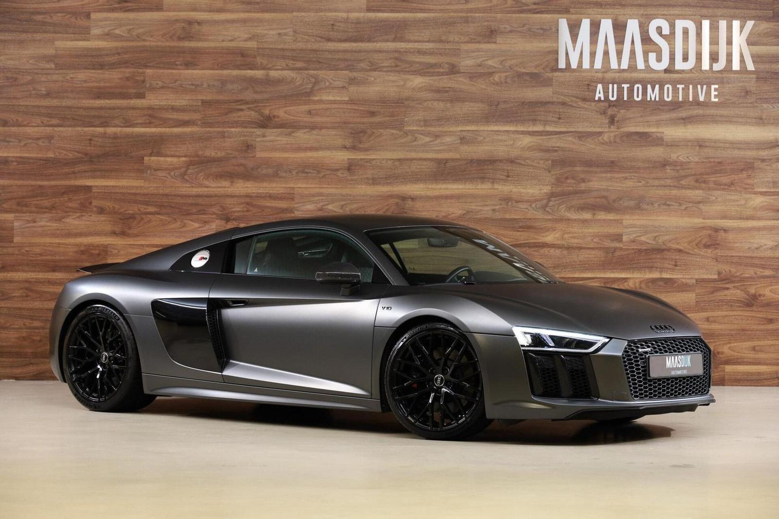 AUDI R8 5.2 V10 FSI QUATTRO