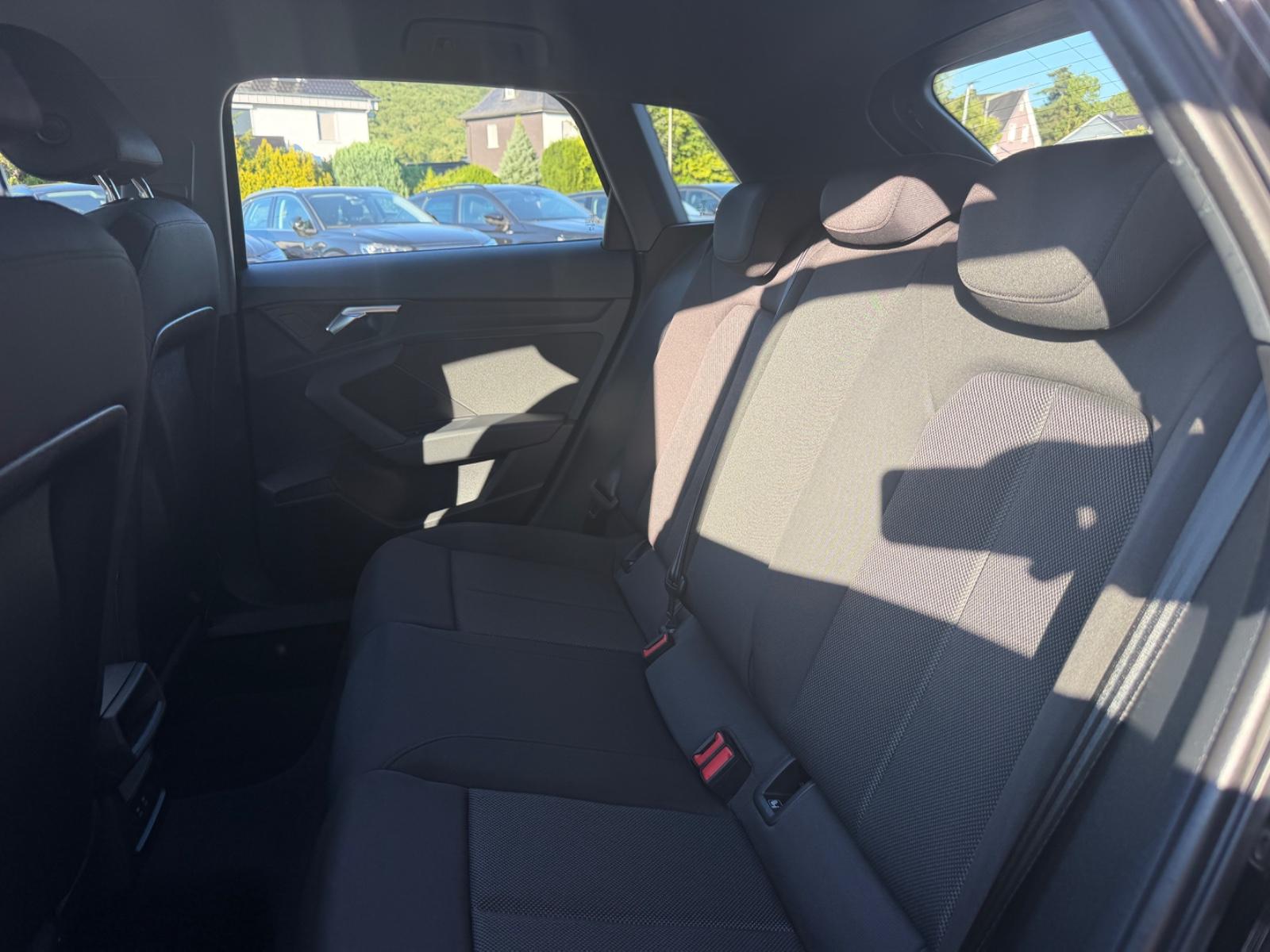 Audi A3 Sportback 35 TFSI Business-Paket, миниатюра 15