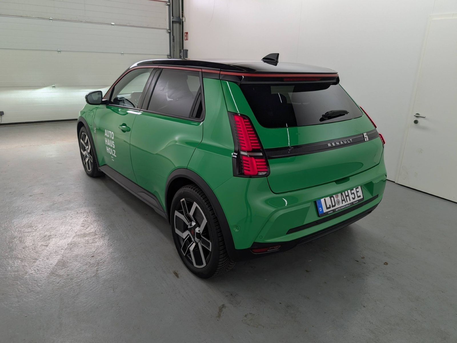 RENAULT R 5 E-Tech Techno 120 Urban Range – Bild 2