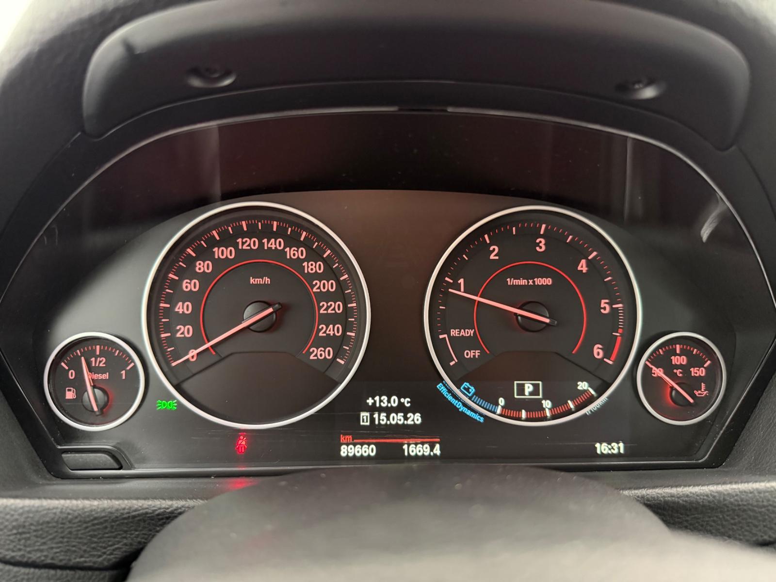 BMW 318d Touring*SPORT LINE*LED-PDC-SHZ-TEMP-CD-NAVI