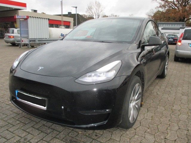 Tesla Model Y Long Range Dual AWD +AHK+NAV+Pano