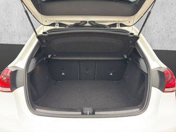 Mercedes-Benz A 220 AMG Line KeyLess+LED+Navi+Pano+SD+SHZ+LM