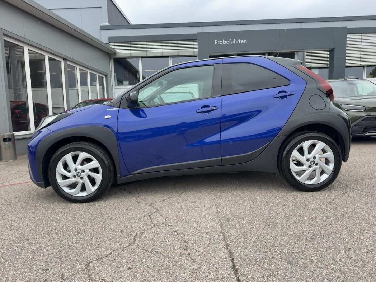 Fahrzeugabbildung Toyota Aygo X 1,0 Pulse *LED+CAM+SHZ+AppleCarplay*