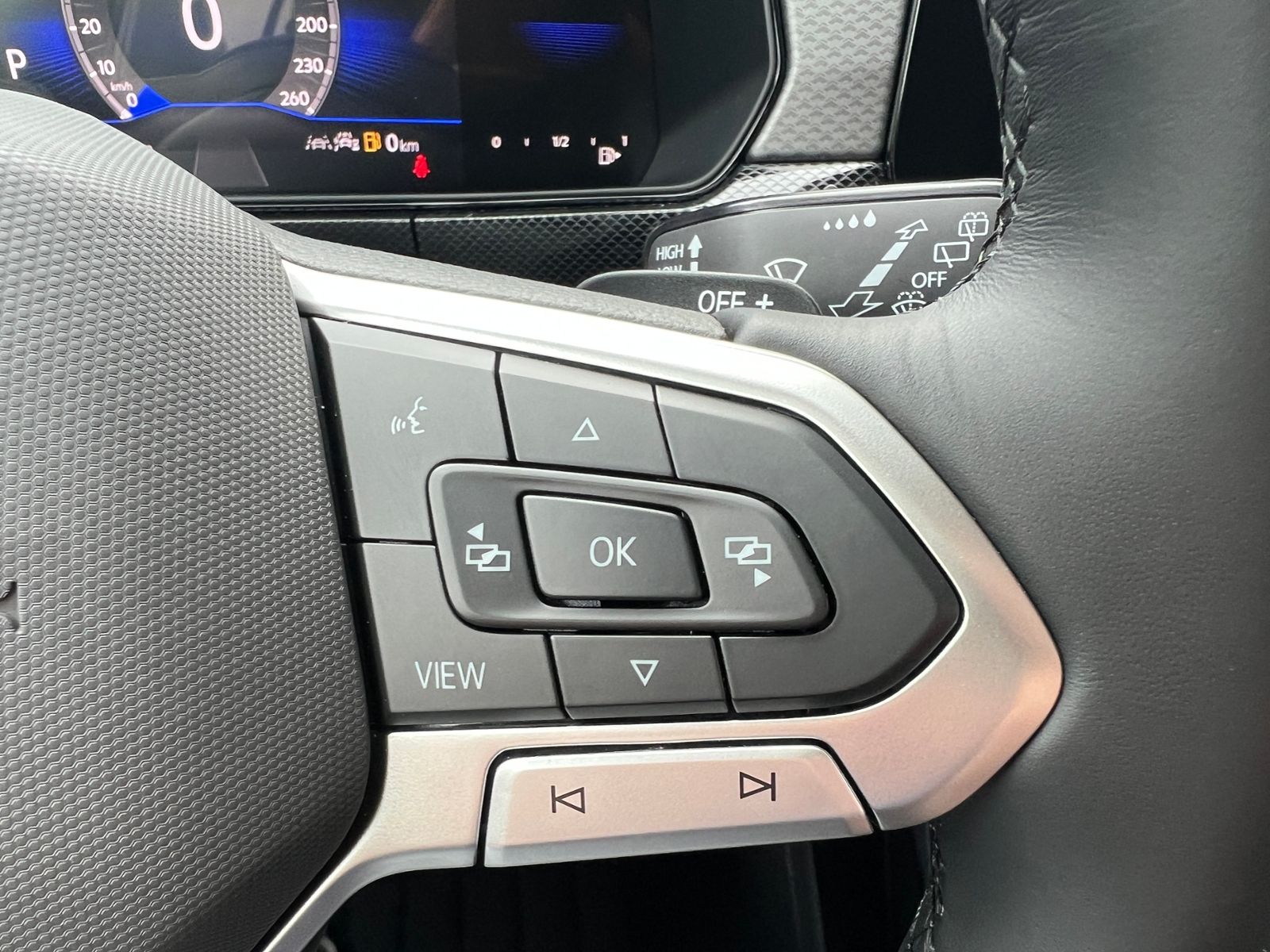 Fahrzeugabbildung Volkswagen T-Cross Life 1.0 TSI DSG *AHK,IQ-Light,ACC,Kamer