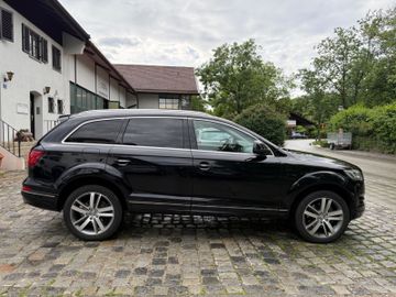 Audi Q7 - 6
