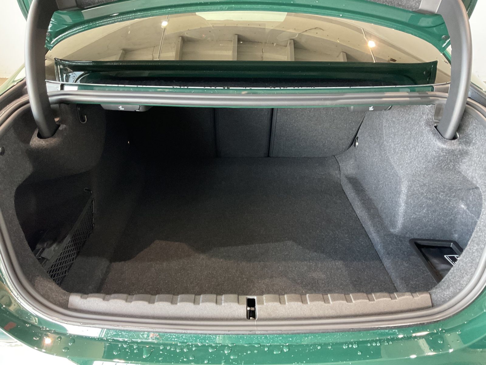 Fahrzeugabbildung BMW M4 Competition |M Carbon Keramik Bremse |Schalen