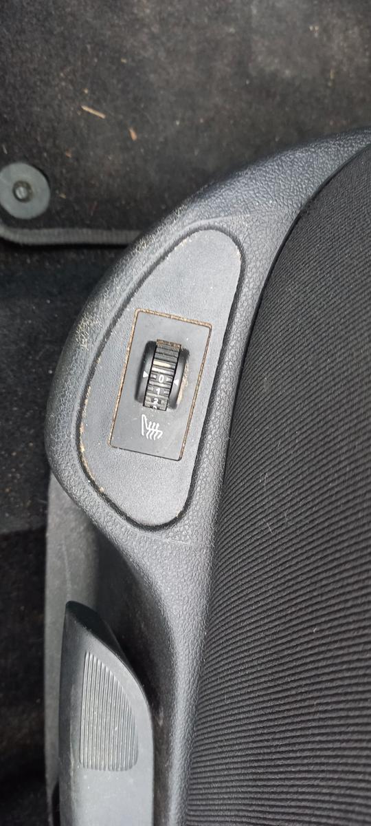 Peugeot 308 2014 — photo 23