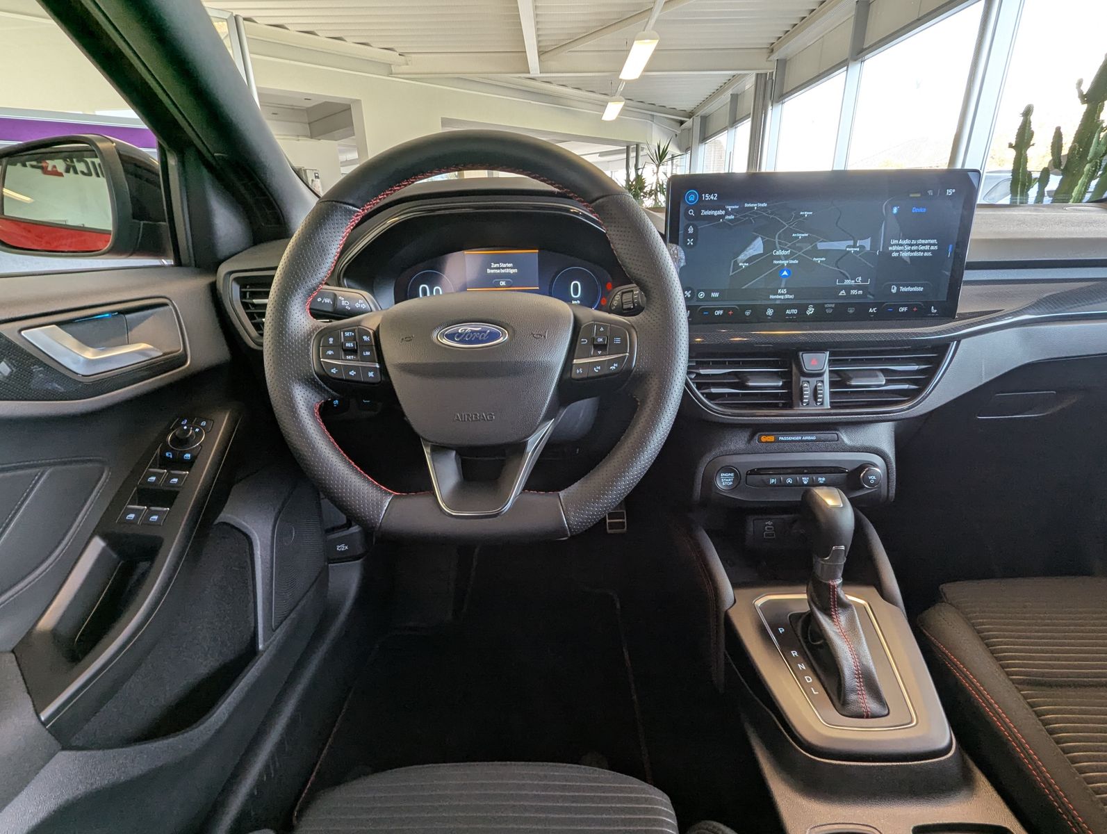 Fahrzeugabbildung Ford Focus 1.0 ST-Line X EB Matrix B&amp;O ACC Kamera 18"
