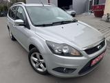 Ford Focus Style +/Klima/Anhängerkupplung/Alu/TÜV 04- - Ford Focus aus 2009: Kombi