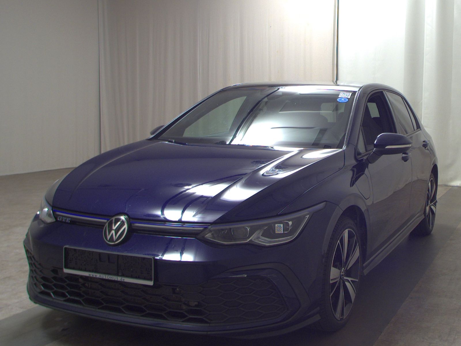 Volkswagen Golf-8 GTE 1.4 TSI Navi Matrix DC Pano Leder imagem 2