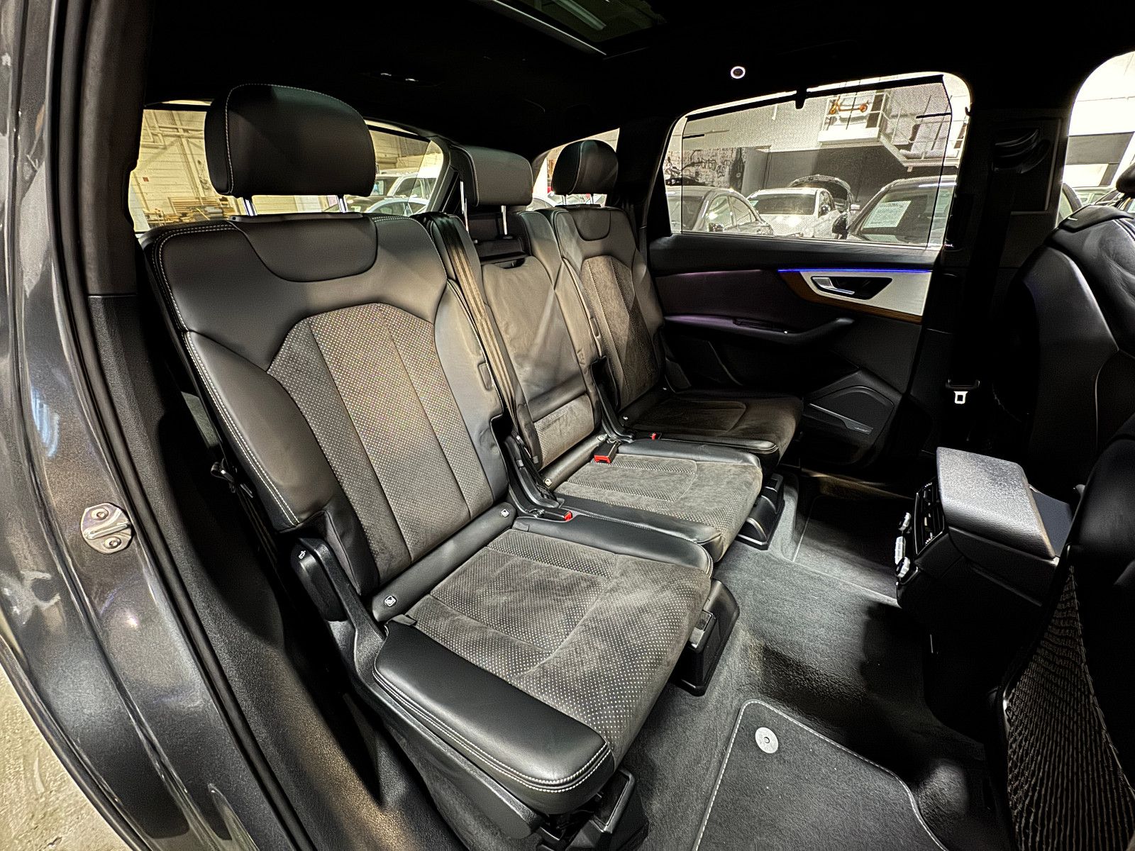 Fahrzeugabbildung Audi Q7 3.0 TDI QUATTRO 3X S-LINE VOLLAUSTATTUNG 21´