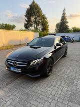 Mercedes-Benz E 250 Autom. Avantgarde 