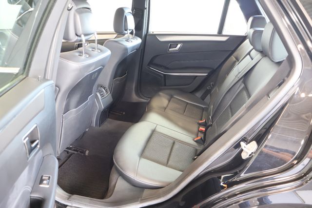 Mercedes-Benz E 220 T Avantgarde FRONT+ILS+NAVI+AHK