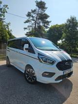 Ford Tourneo Custom Sport - Ford Tourneo Custom: Sport