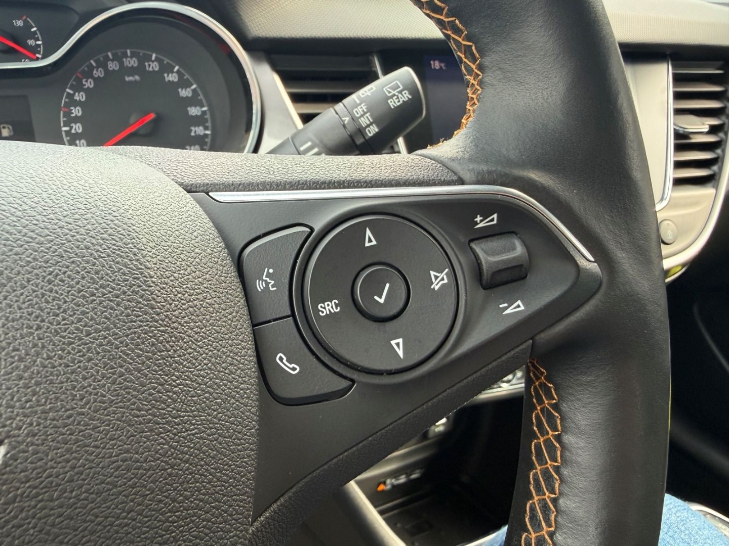 Fahrzeugabbildung Opel Crossland Ultimate SHZ+LZ+Kamera+HeadUp-Display