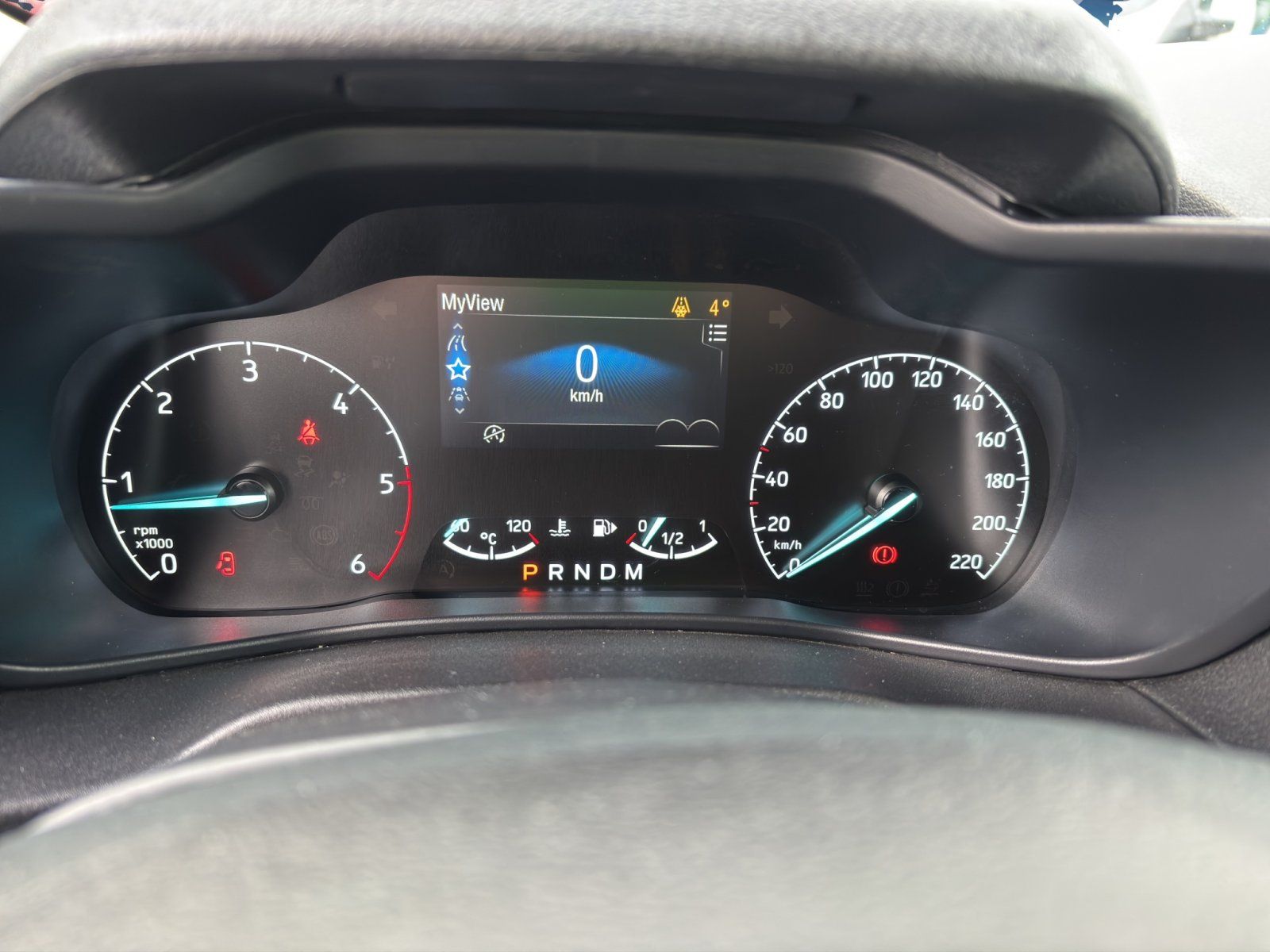 Fahrzeugabbildung Ford Transit Connect Kasten lang Trend #AHK