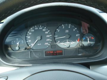 BMW 318 - 10