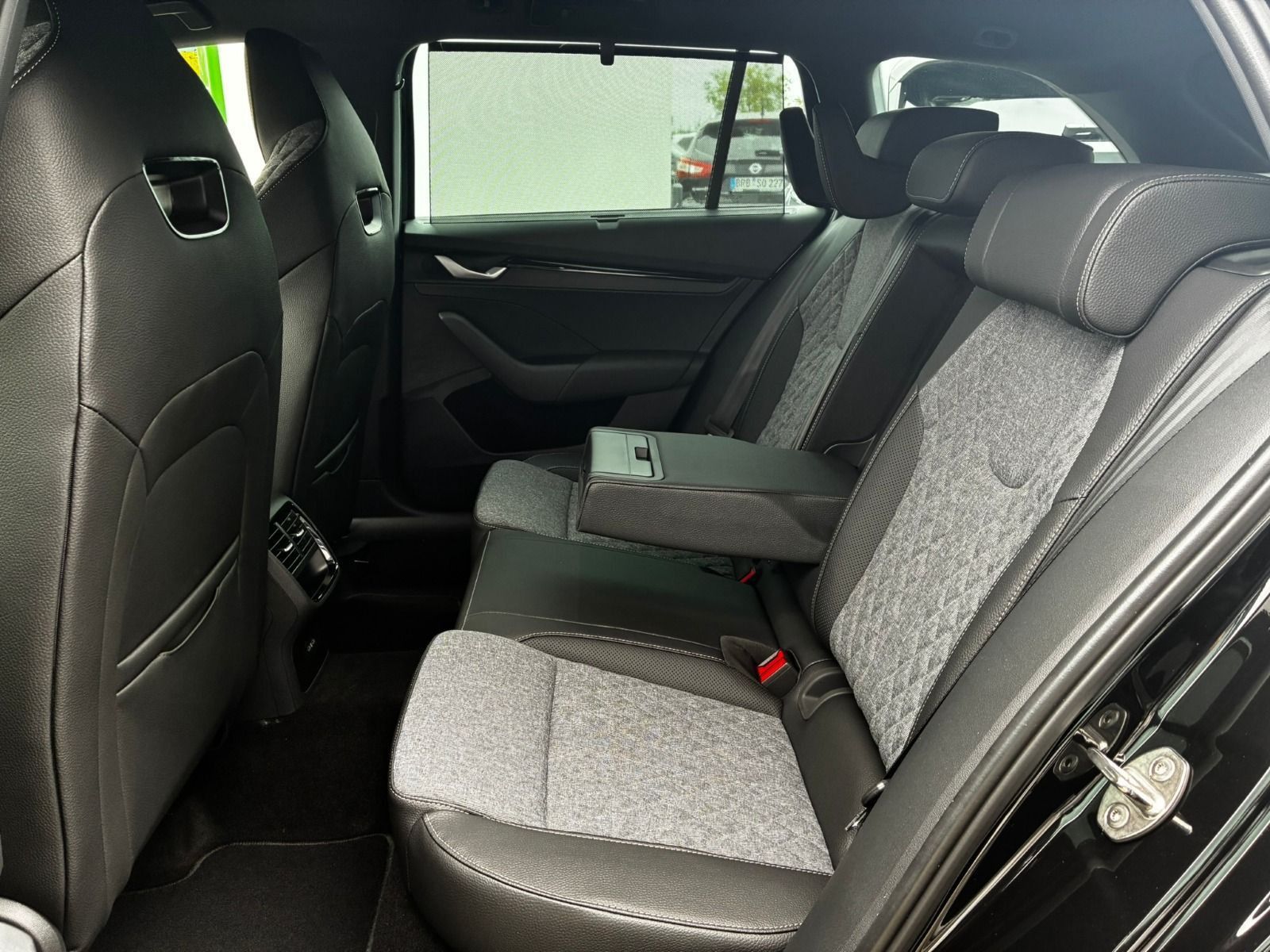 Fahrzeugabbildung SKODA Octavia Combi  1.5 TSI Sportline DSG*AHK*360°Cam