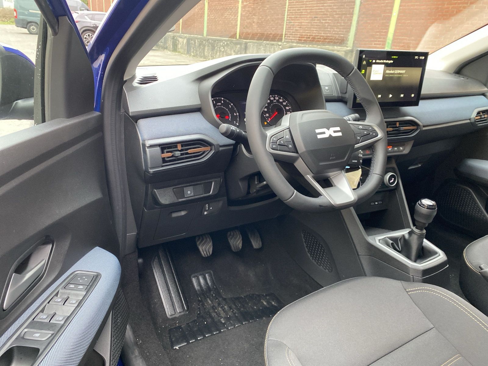 Dacia Sandero - Bild 10