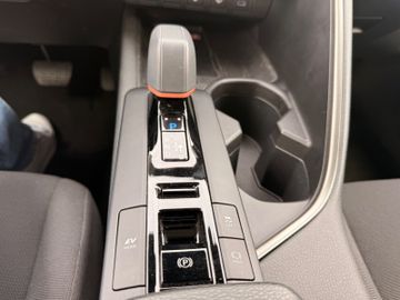 Toyota C-HR - 11