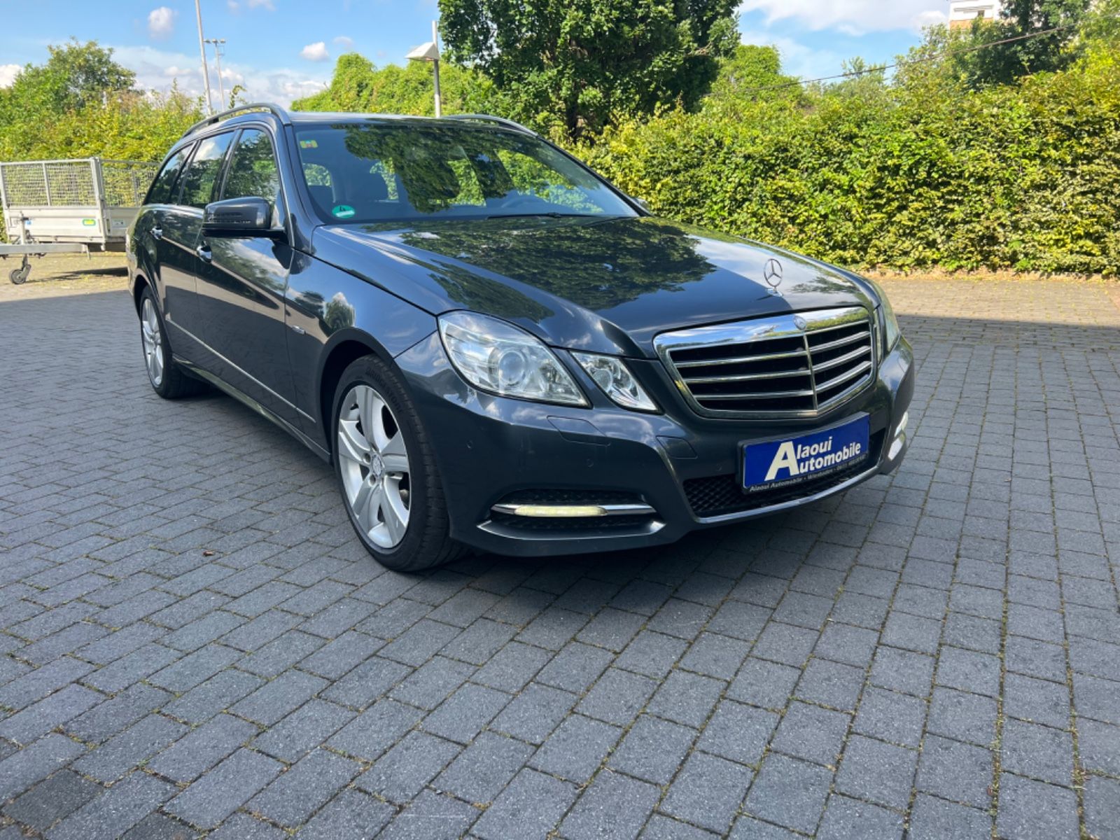 Mercedes E 220 - 1