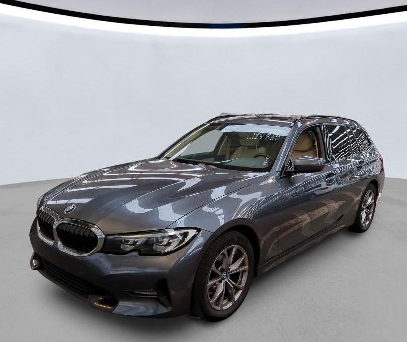 BMW 320 d SPORT LINE LED NAVI LEDER PANOD TP PDC