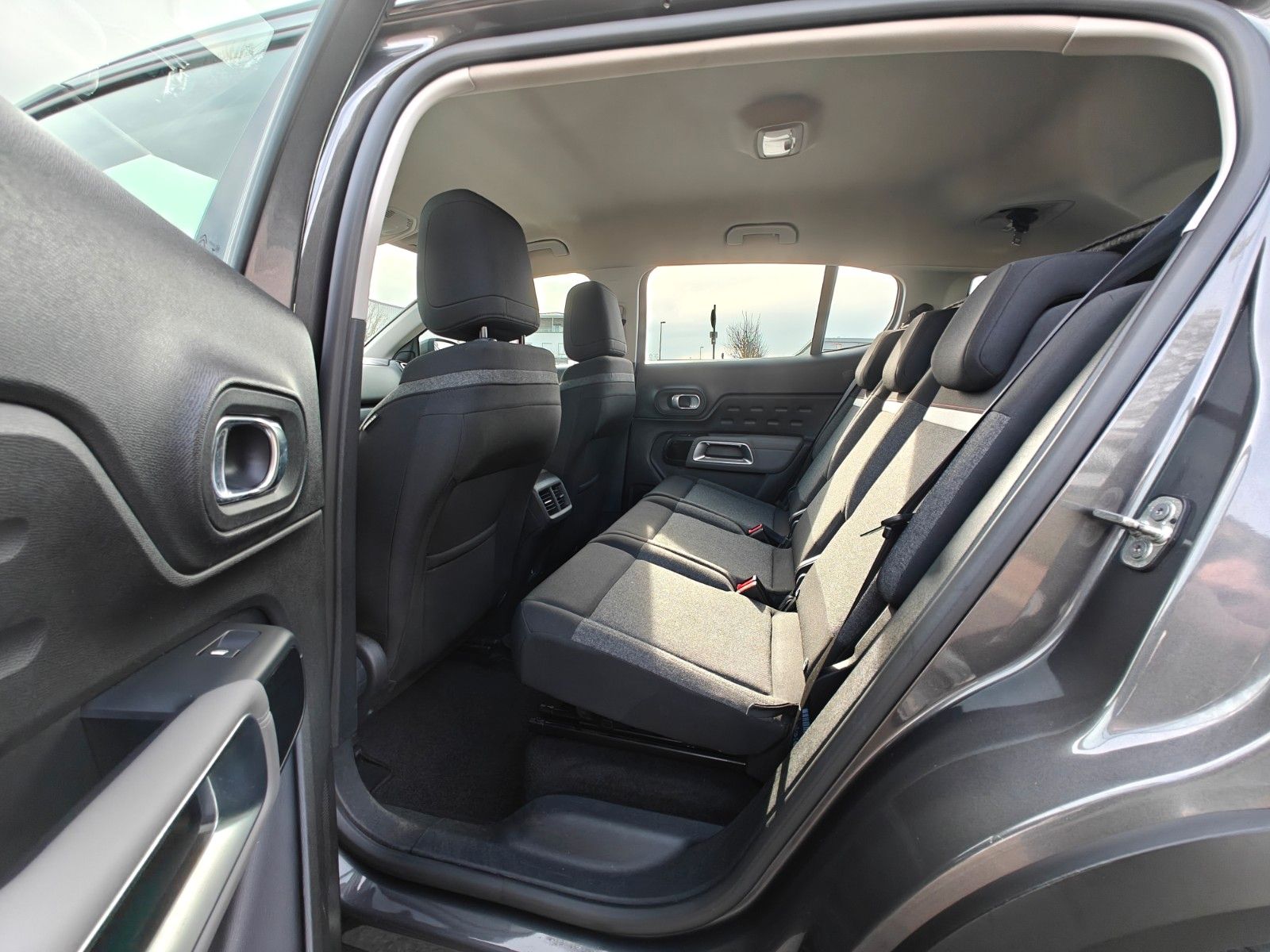 Fahrzeugabbildung Citroën C5 Aircross Live - Scheckheft, Zahnriemen Neu! -