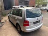 Volkswagen Touran Trendline 1.9Tdi DSG Automatik - Volkswagen Touran: 1.9