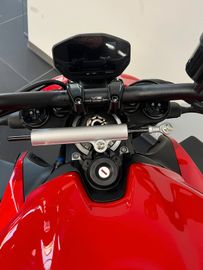 Ducati Streetfighter V2