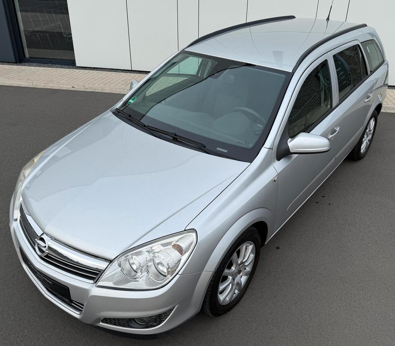 Opel Astra 2007 — photo 10