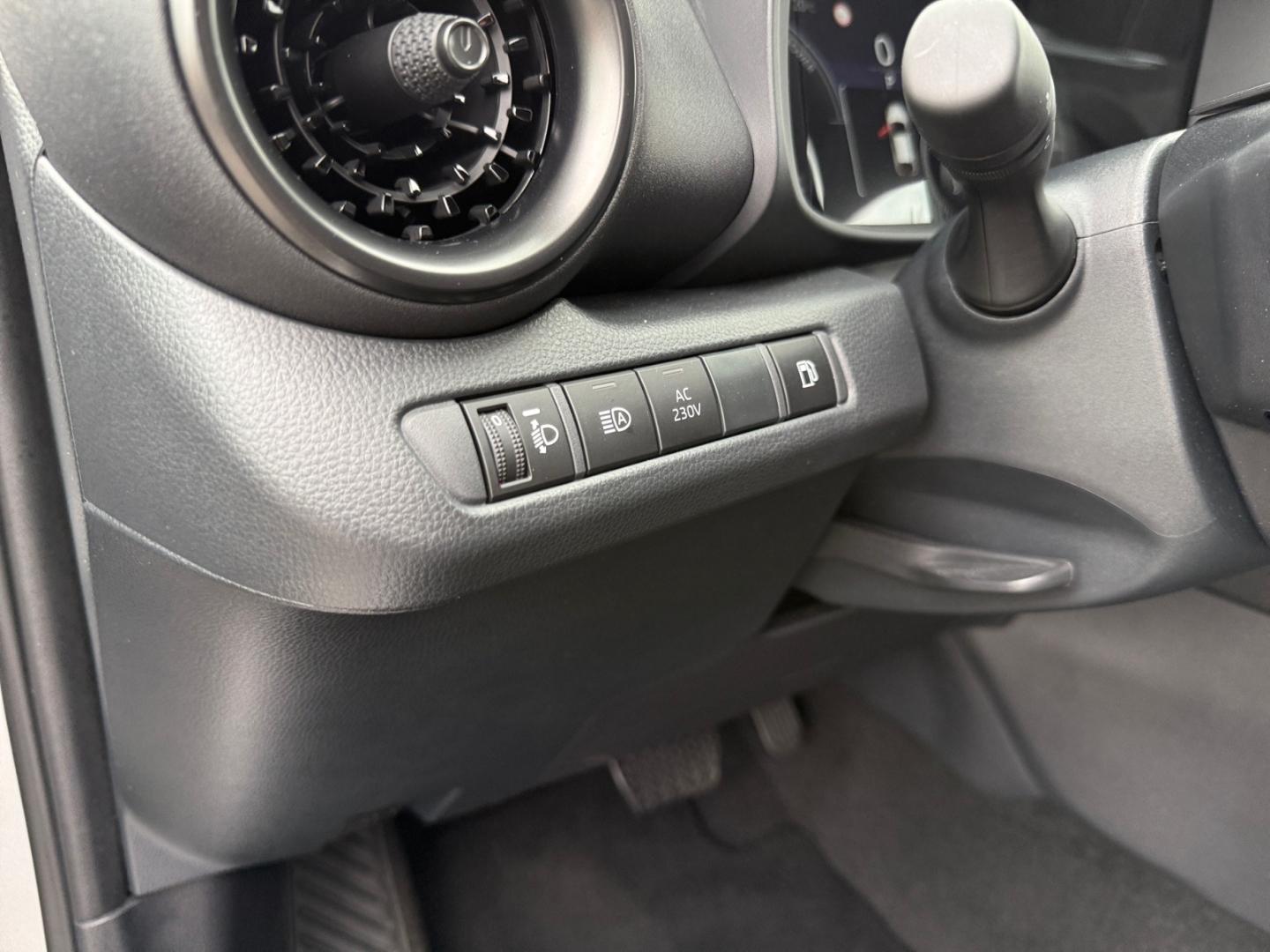 Toyota C-HR 2.0 PHEV Teamplayer *Navi*LED*ACC*PDC v&h*