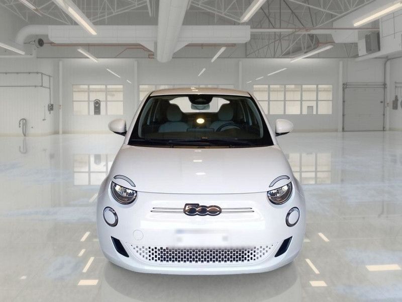 Fiat FIAT 500E ELETTRICA ICON + 3 PORTE BERLINA imagem 2