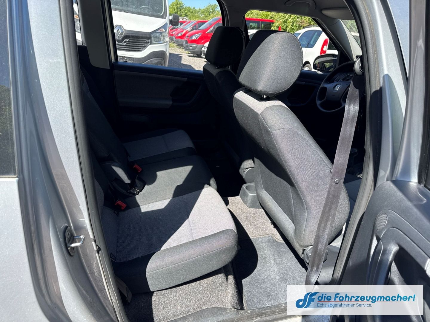 Fahrzeugabbildung SKODA Roomster Plus Edition 1.2 12V HTP *MOTORSCHADEN