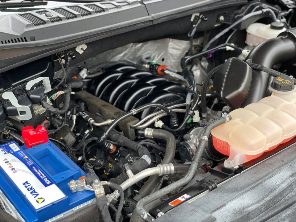 Fahrzeugabbildung Ford F 150 Supercrew V8 5.0 Leder 4x4