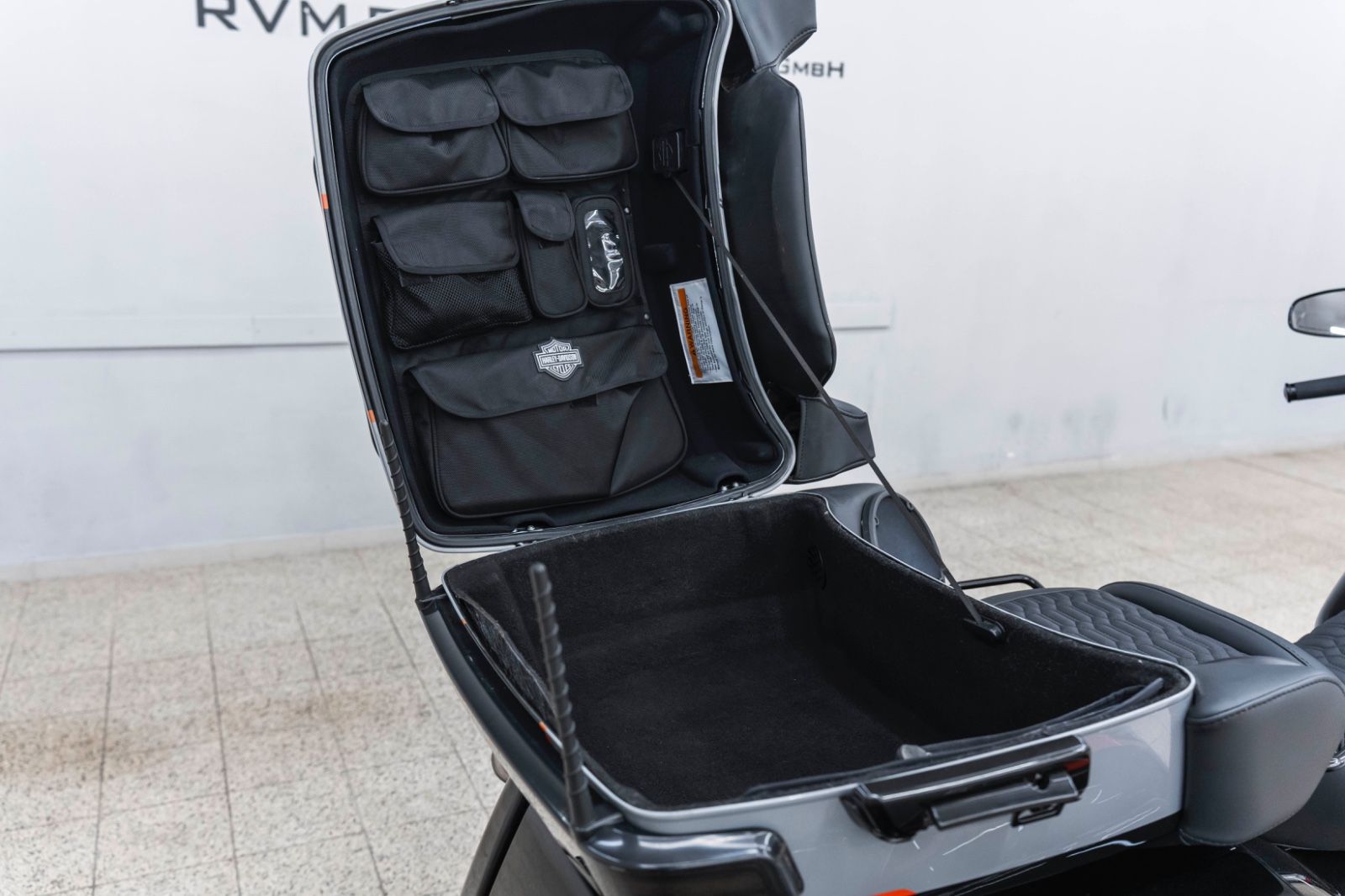 Fahrzeugabbildung Harley-Davidson FLHTCUTG TRI GLIDE ULTRA