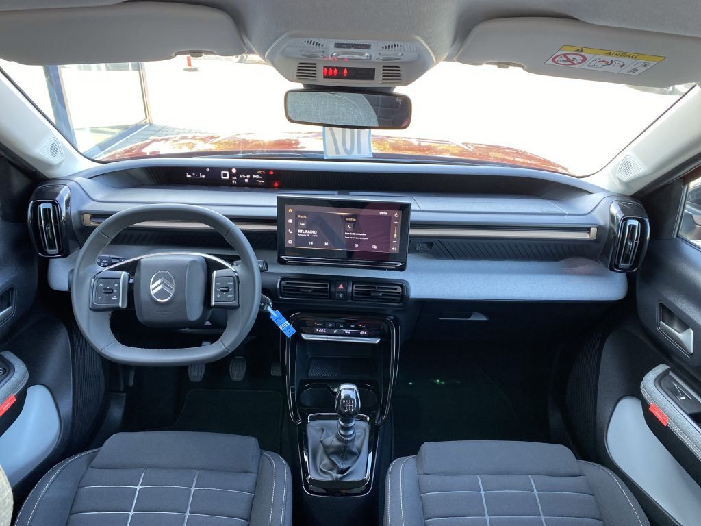 Fahrzeugabbildung Citroën C3 Aircross Turbo 100 PLUS *LED*CAM*Tempomat*