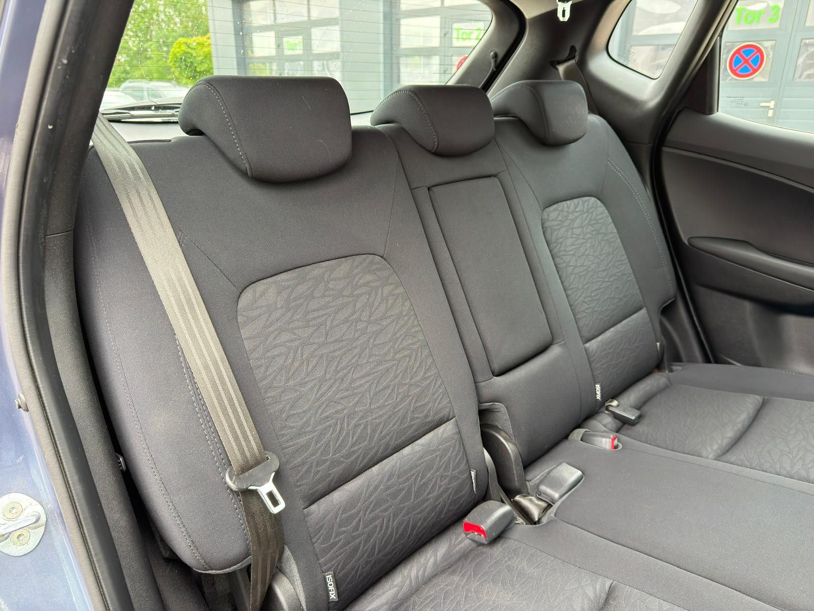Fahrzeugabbildung Hyundai ix20 1.6 Comfort Navi*Allwetterbereifung