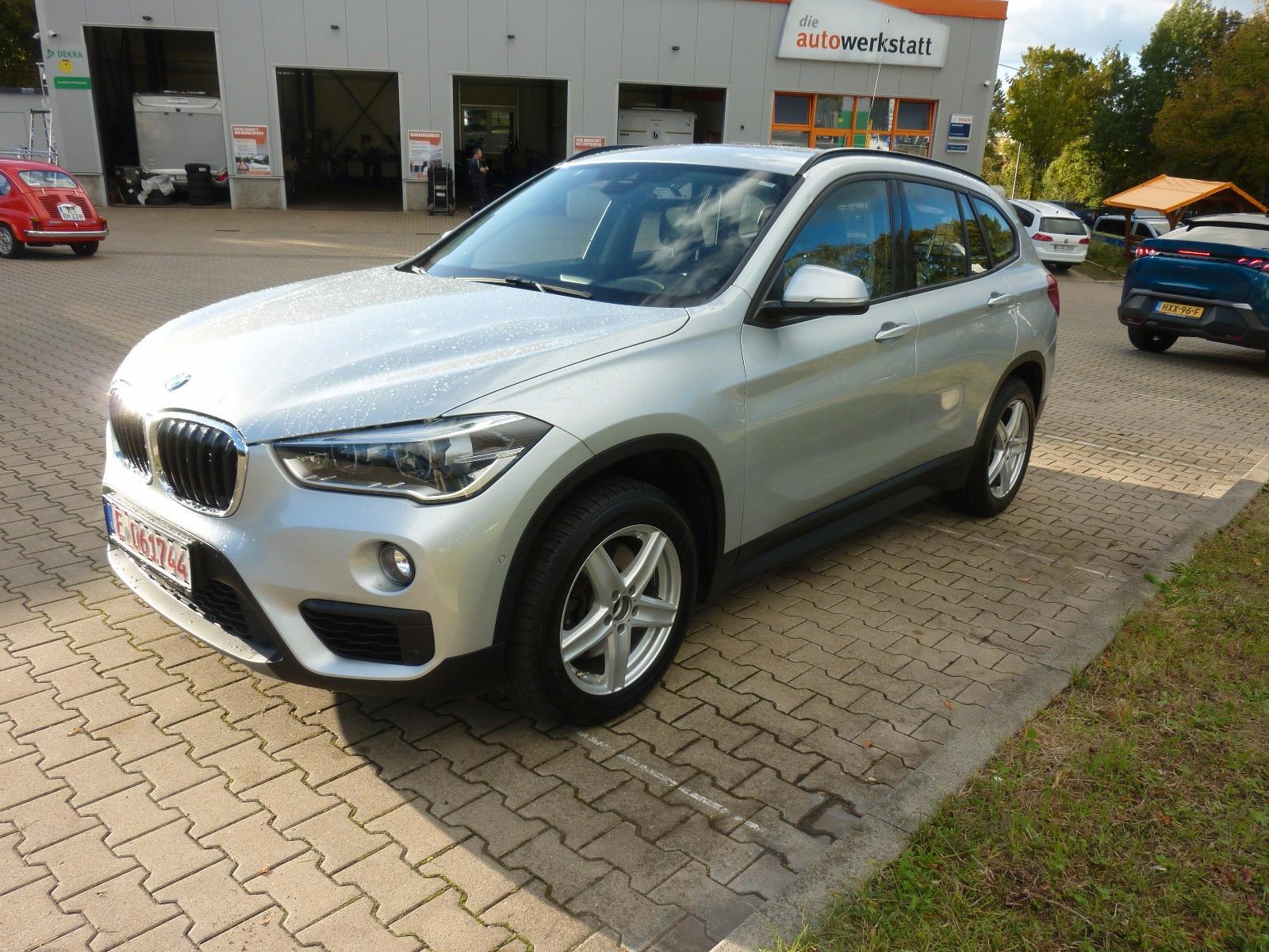 BMW X1 xDrive 20 d Advantage 1 Hand