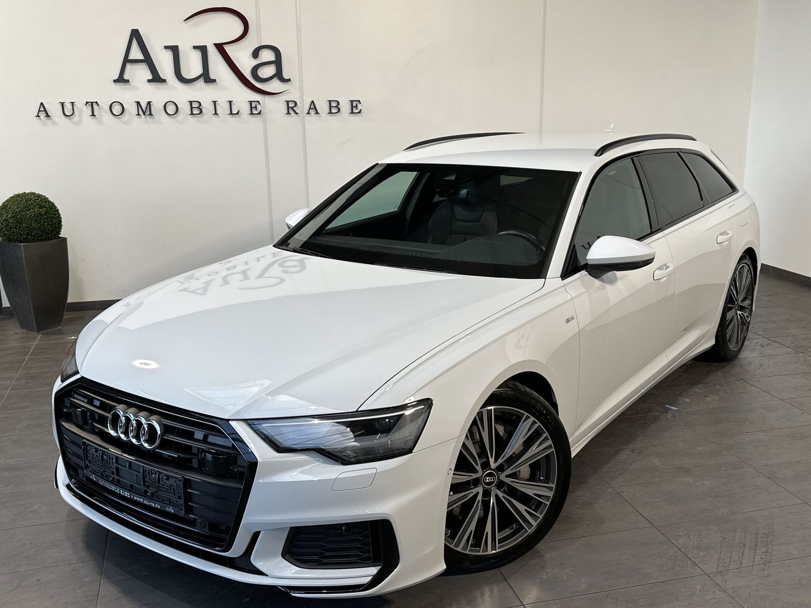 Fahrzeugabbildung Audi A6 Avant 50 TFSI e Qu S-Line NAV+LED+VCOCK+20ZO