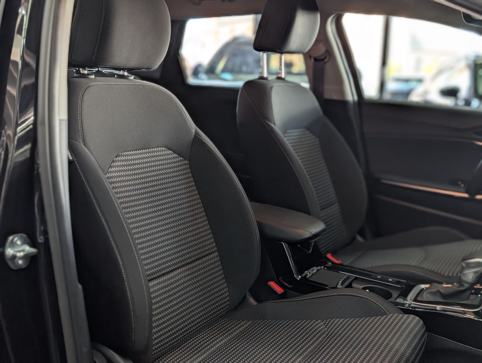Fahrzeugabbildung Kia cee'd Sportswagon 1.5 Spirit SCC JBL KAM 7J Gar.