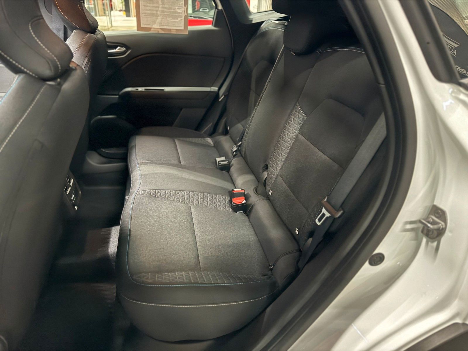 Fahrzeugabbildung Mitsubishi Grandis Diamant PLUS 1.3 T-Benziner 7-DCT