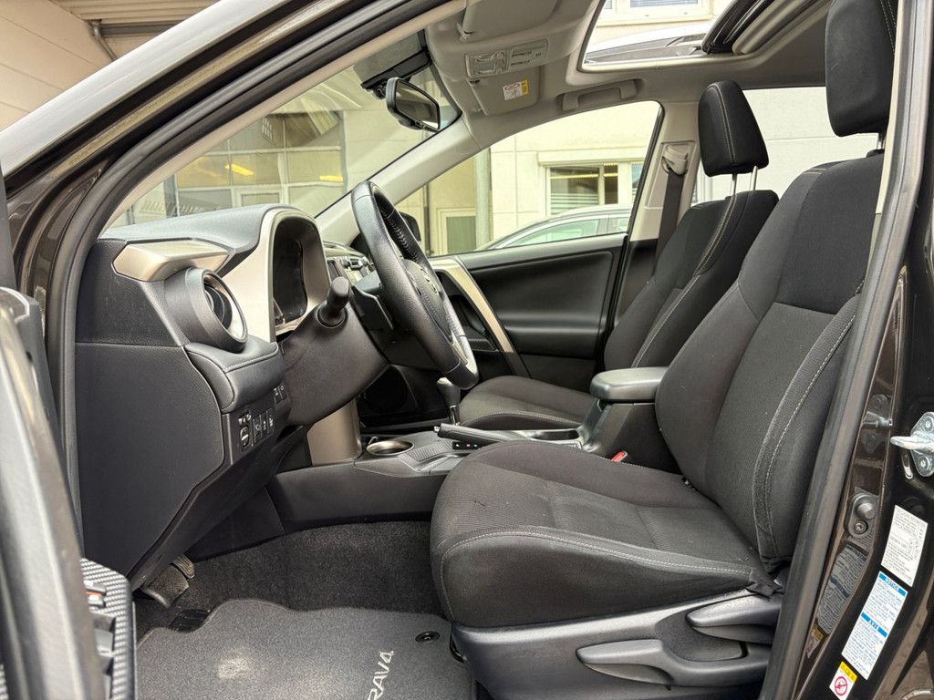 Fahrzeugabbildung Toyota RAV4