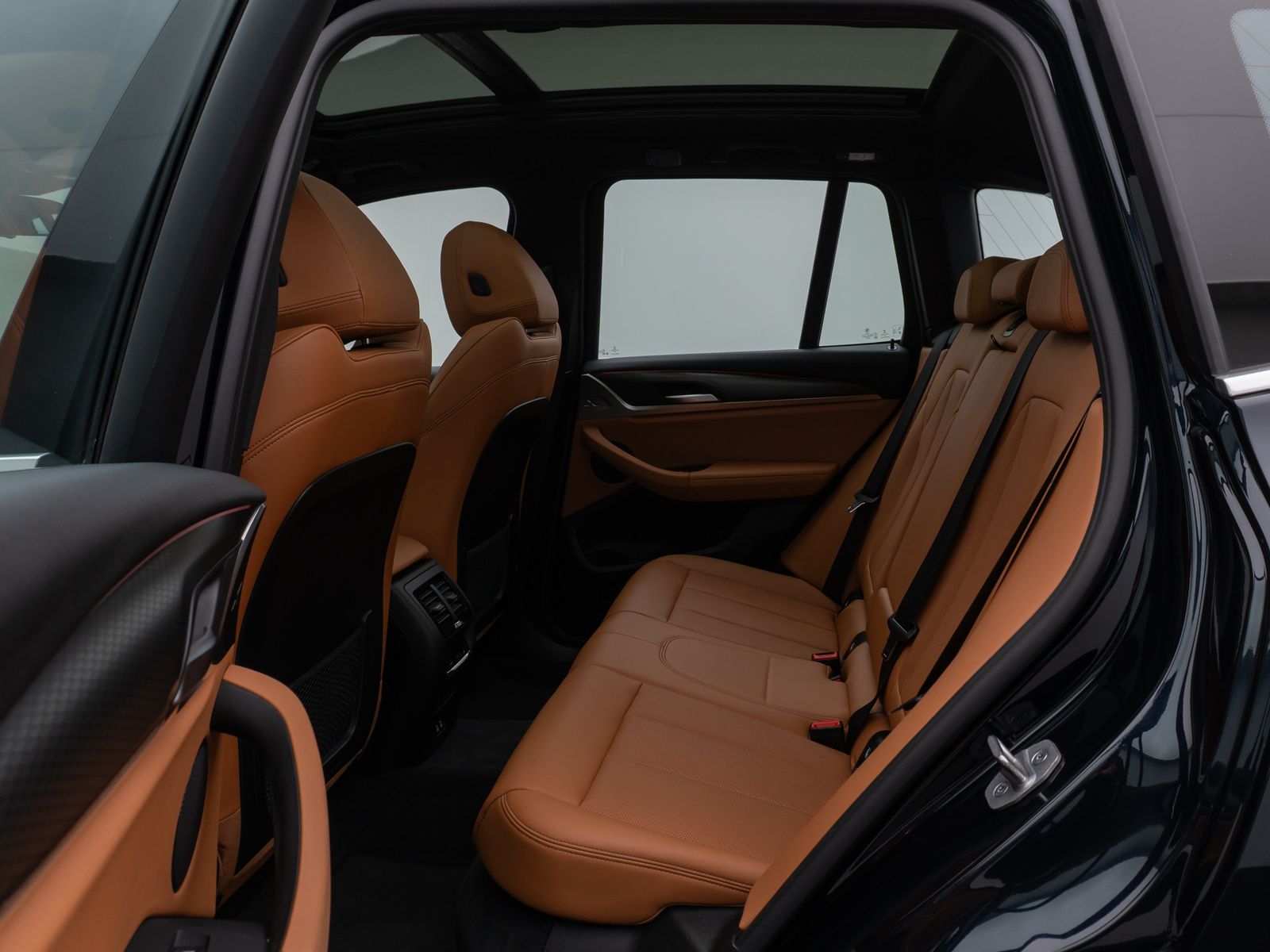 Fahrzeugabbildung BMW X3 xD30i M Sport Panorama Kamera DAB HiFi Alarm