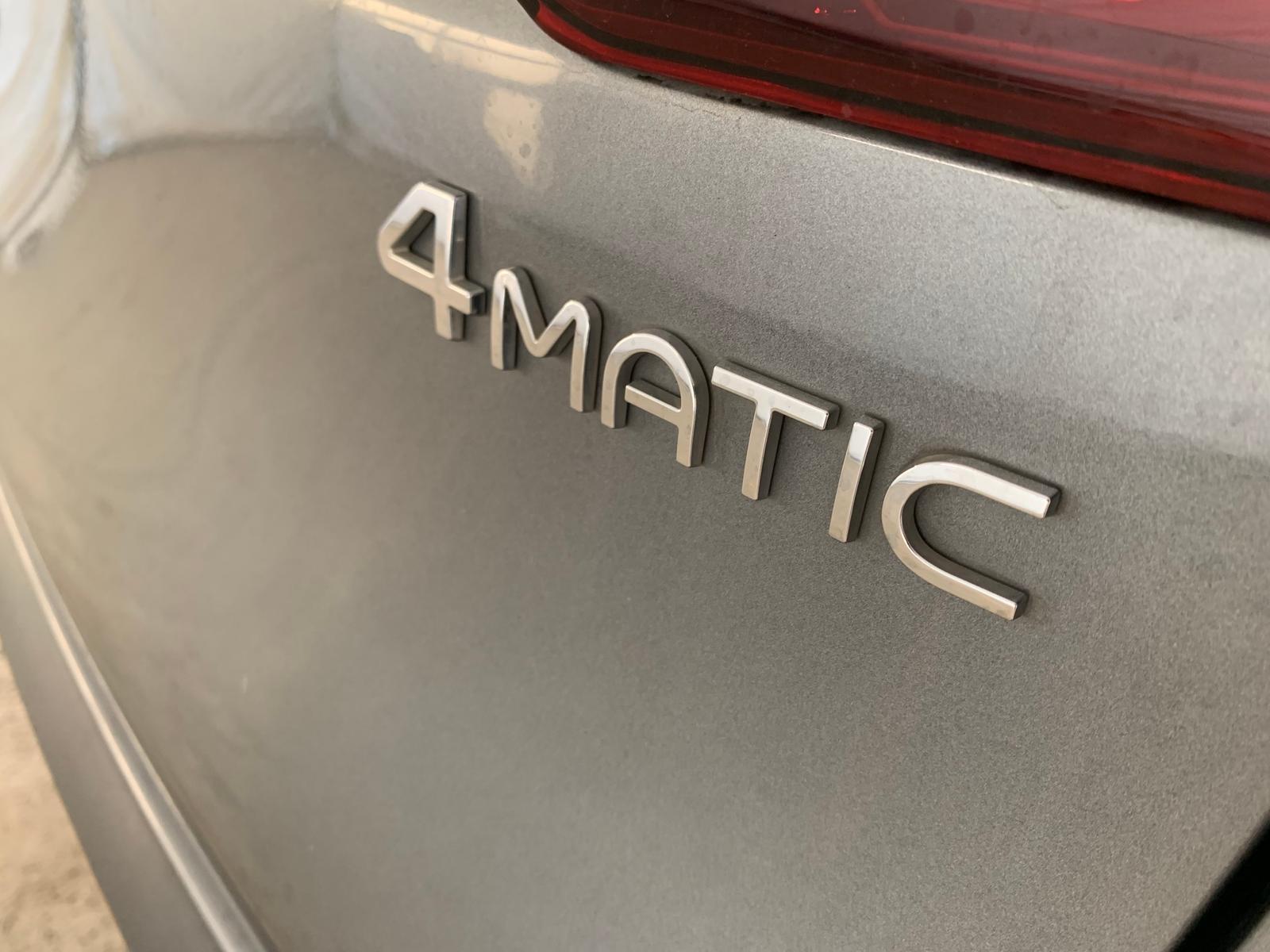 Mercedes-Benz EQC 400 4M 2xAMG Line Widescr Glasdach Multibeam