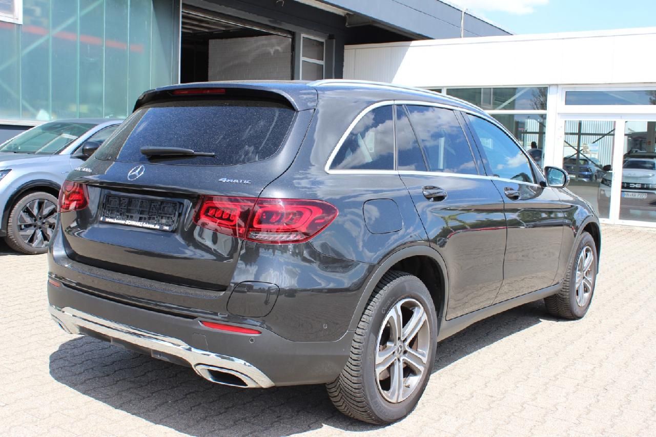 Mercedes-Benz GLC 300 e 4Matic foto 3