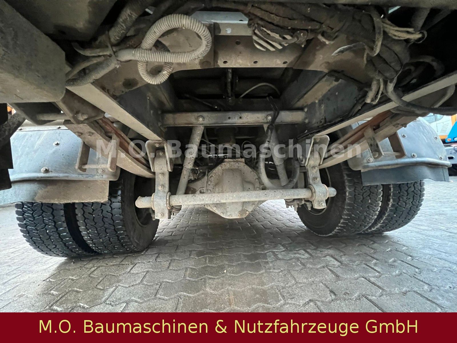 Fahrzeugabbildung Renault Midlum 180-12 / Doka / 3-seiten Kipper /